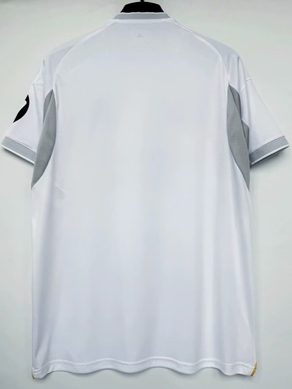 1ª Equipación Real Madrid 2025/26 - Imagen 2