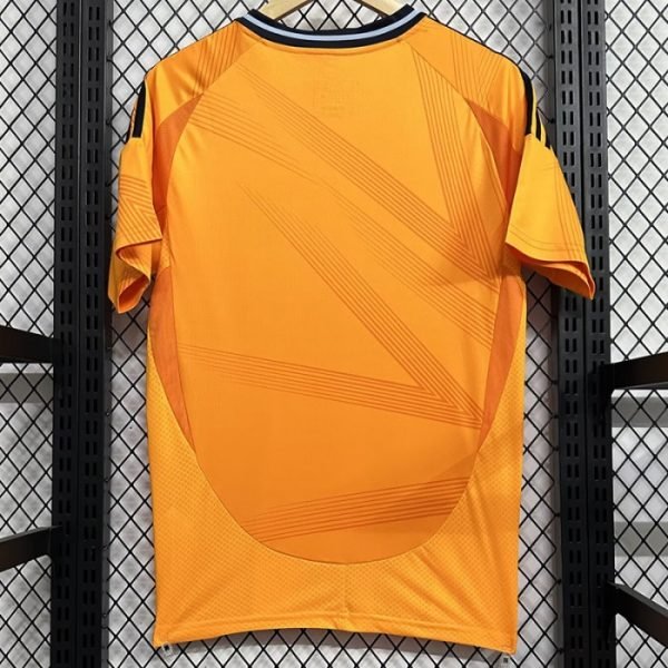 2ª Equipación Real Madrid 2024/25 - Imagen 2