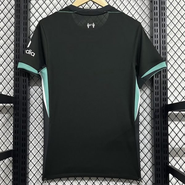 2ª Equipación Liverpool 2024/25 - Imagen 2
