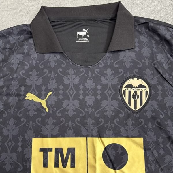 2ª Equipación Valencia 2024/25 - Imagen 3