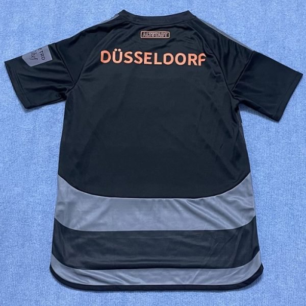 2ª Equipación Düsseldorf 2024/25 - Imagen 2