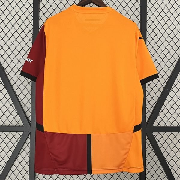 1ª Equipación Galatasaray 2024/25 - Imagen 2
