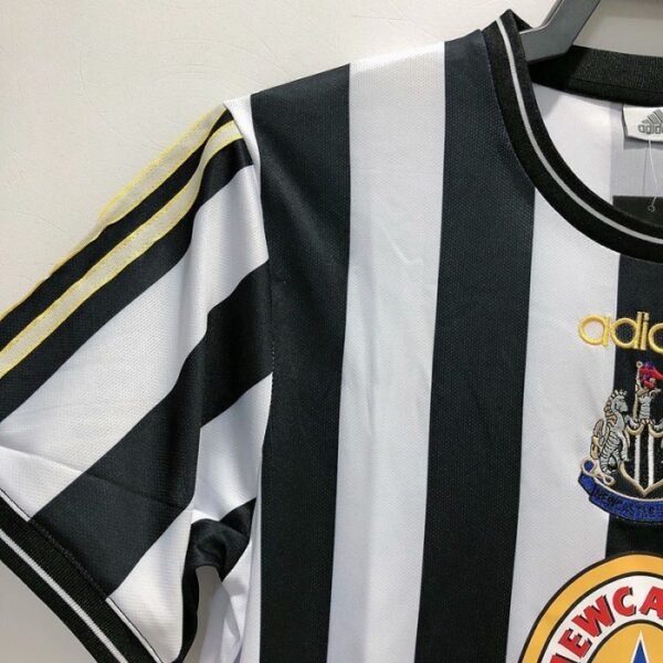 1ª Equipación Newcastle 1997/99 - Imagen 6