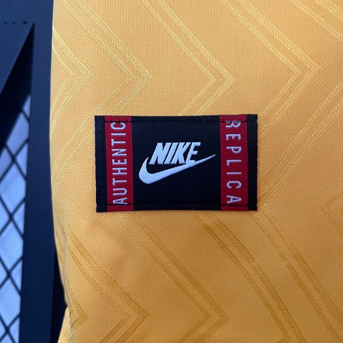 2ª Equipación Arsenal 1996/97 - Imagen 7