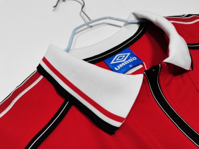 1ª Equipación Manchester United 1998/99 - Imagen 3