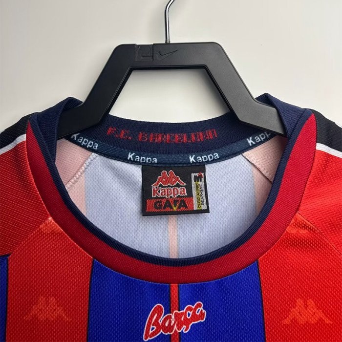 1ª Equipación Barcelona 1997/98 - Imagen 4