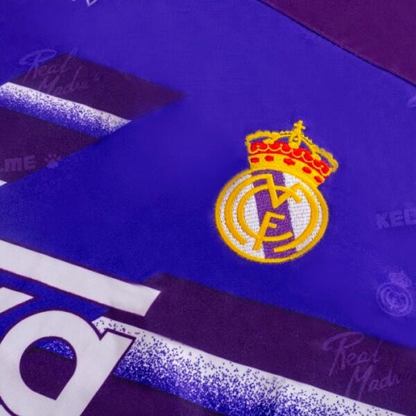 2ª Equipación Real Madrid Retro 1994/96 - Imagen 8