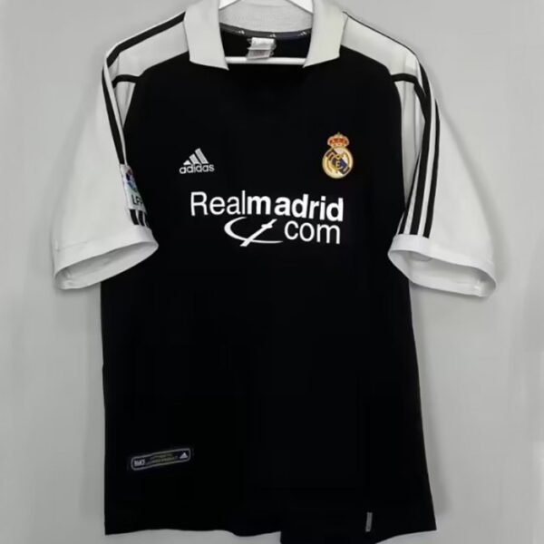 2ª Equipación Real Madrid 2001/02