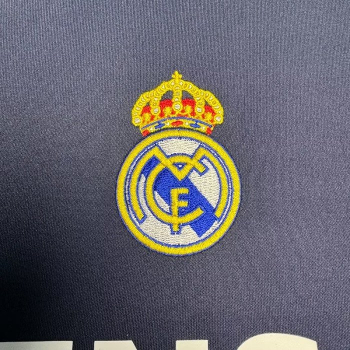 2ª Equipación Real Madrid 2004/05 - Imagen 6