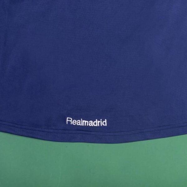 2ª Equipación Real Madrid 2005/06 - Imagen 6