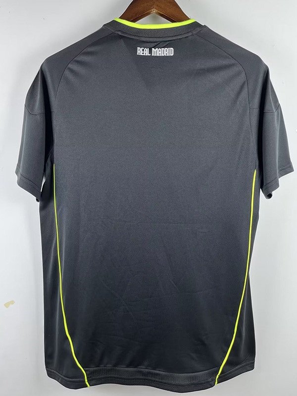 2ª Equipación Real Madrid 2010/11 - Imagen 2