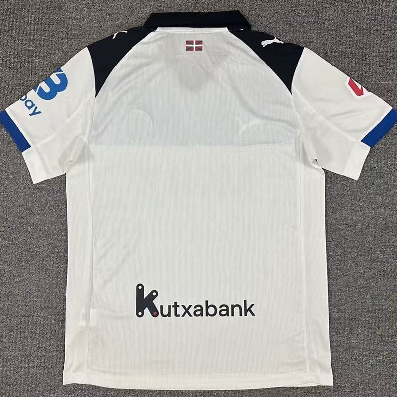 2ª Equipación Alavés 2025/26 - Imagen 2