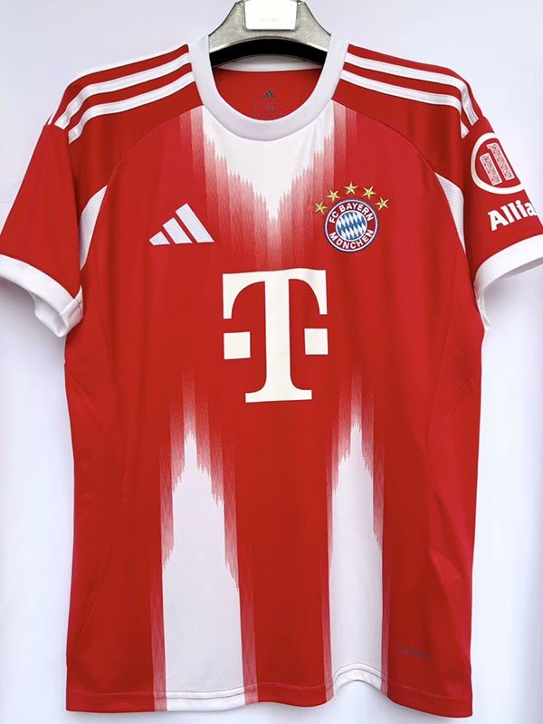 1ª Equipación Bayern 2025/26