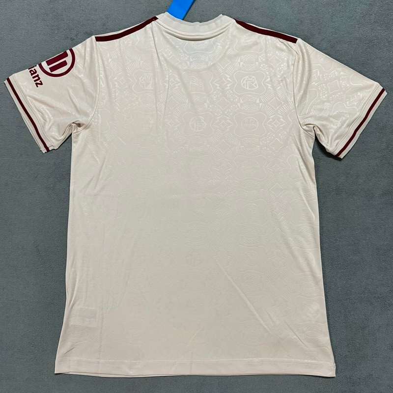 Camiseta conmemorativa 125 aniversario Bayern - Imagen 2