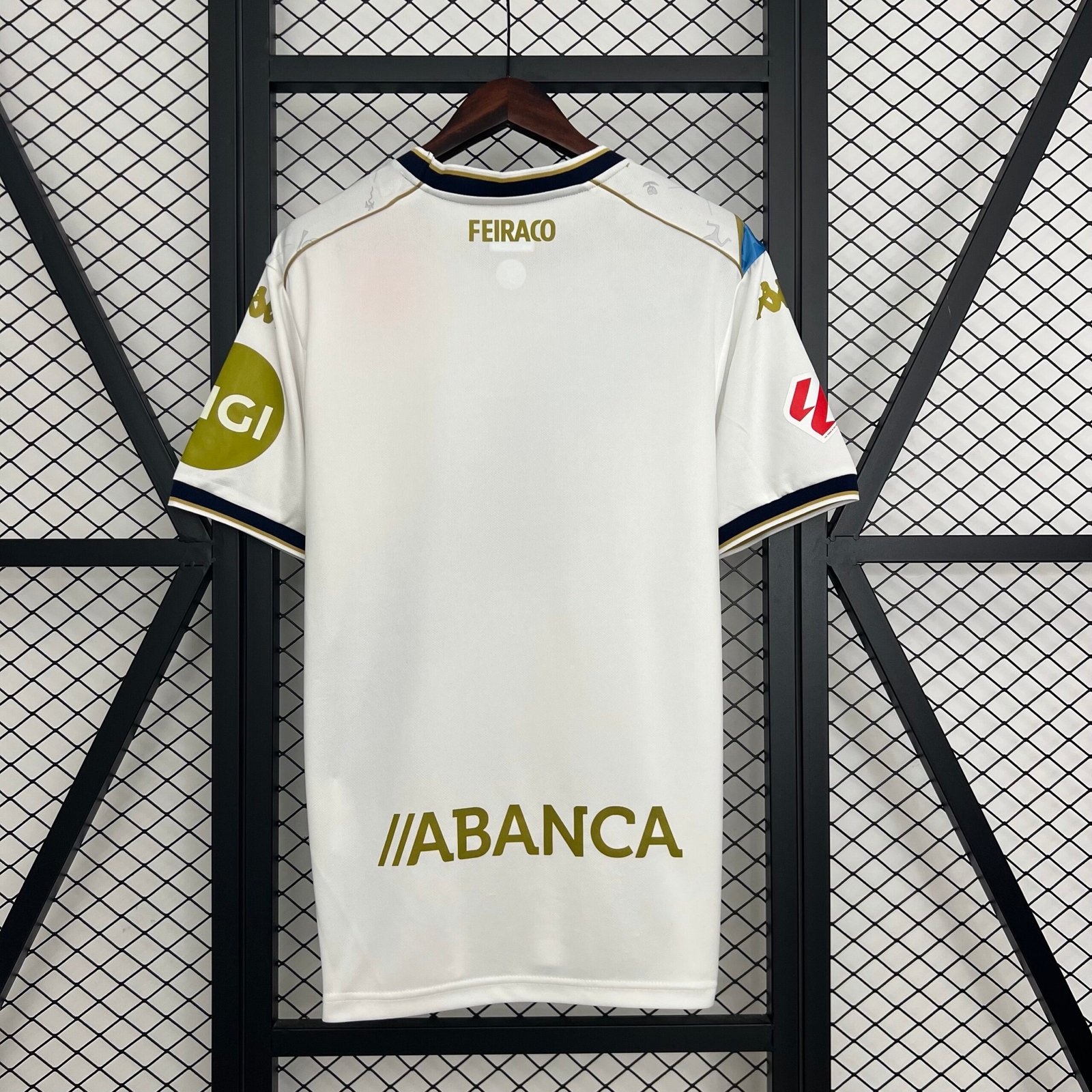 3ª Equipación Deportivo de La Coruña 2025/26 - Imagen 2