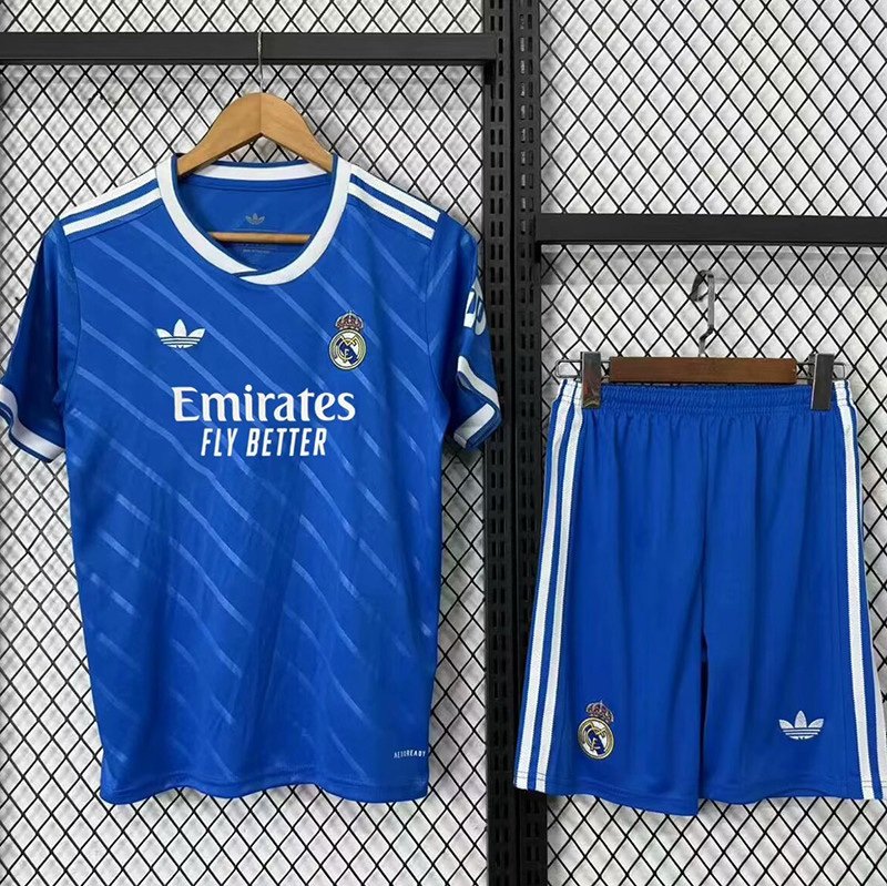 3ª Equipación Real Madrid 2025/26 (kit)