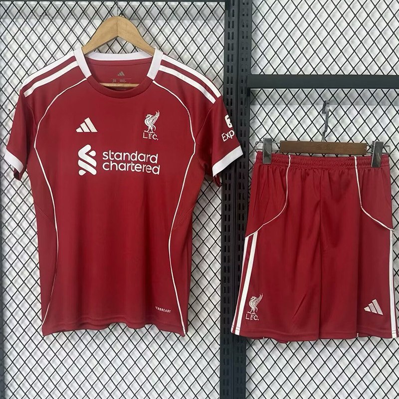 1ª Equipación Liverpool 2025/26 (kit)