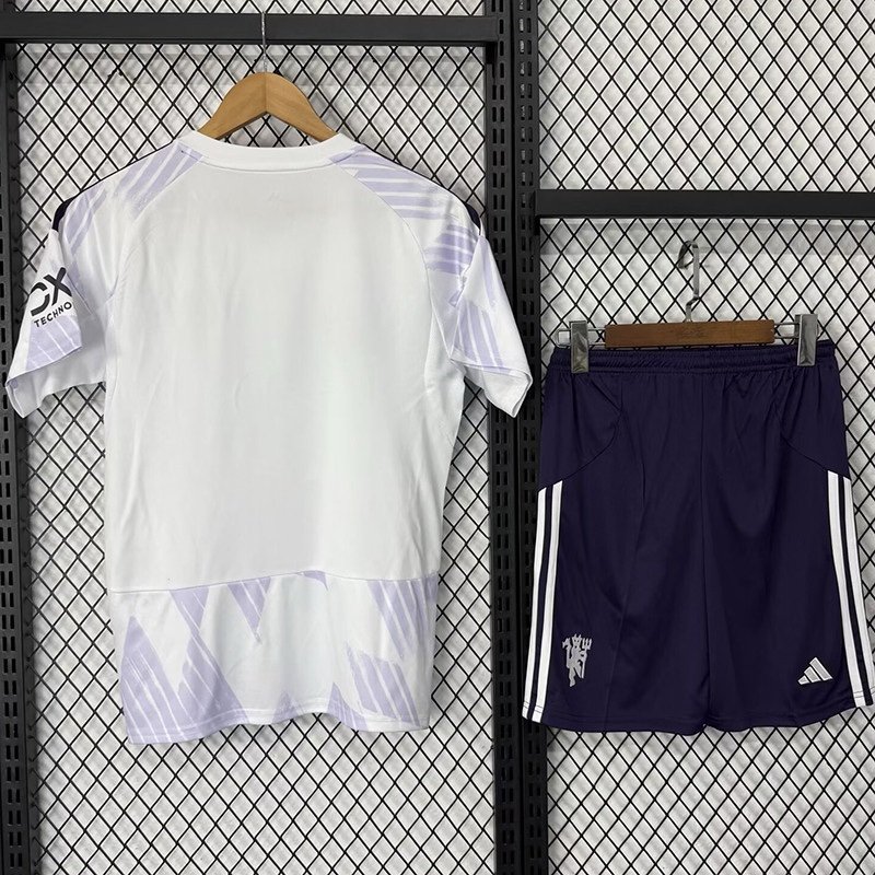 2ª Equipación Manchester United 2025/26 (kit) - Imagen 2