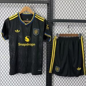 3ª Equipación Manchester United 2025/26 (kit)