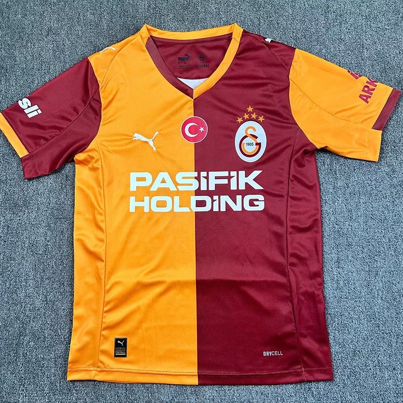 1ª Equipación Galatasaray 2025/26