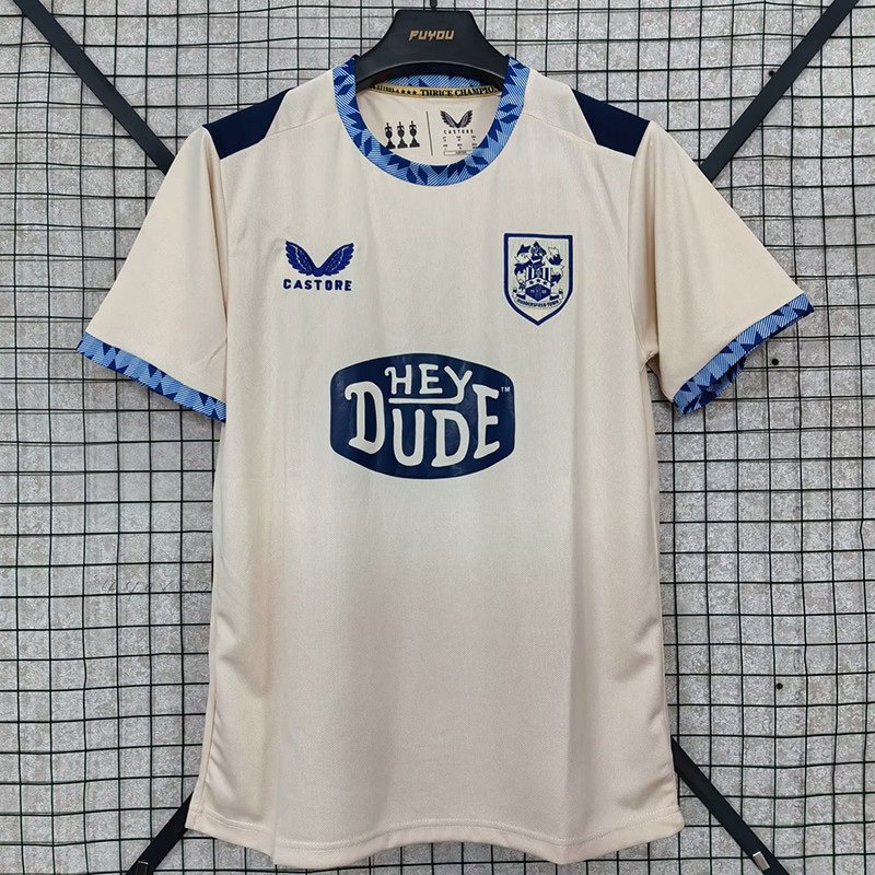 2ª Equipación Huddersfield 2025/26