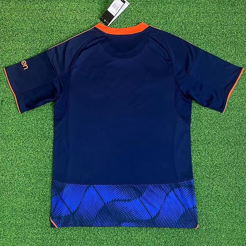 3ª Equipación Nottingham Forest 2025/26 - Imagen 2