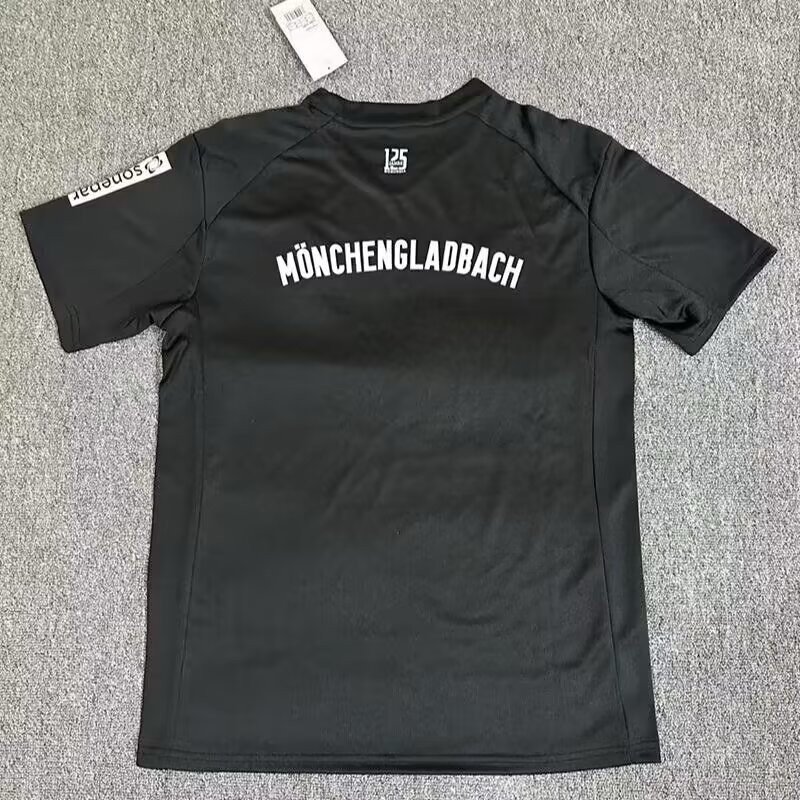 3ª Equipación Monchengladbach 2025/26 - Imagen 2