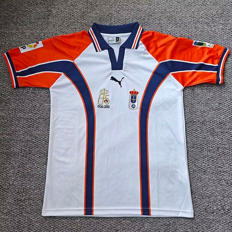 2ª Equipación Oviedo 2001/02