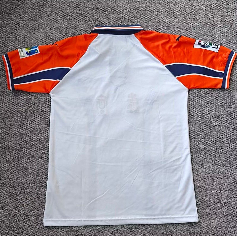 2ª Equipación Oviedo 2001/02 - Imagen 2