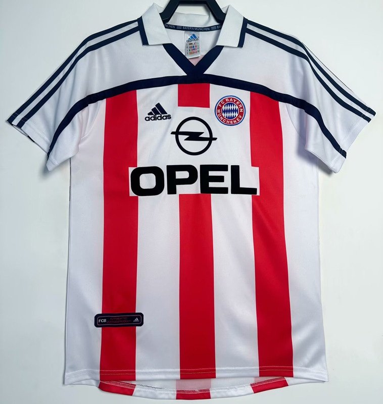 2ª Equipación Bayern 2000/01