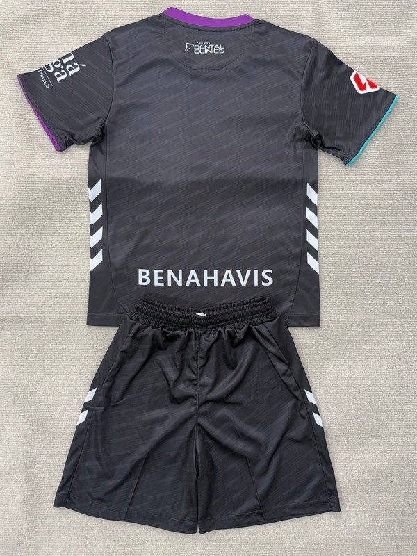 2ª Equipación Málaga 2025/26 (kit) - Imagen 2