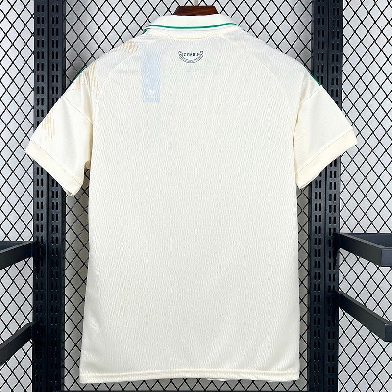 2ª Equipación Gales 206/27 - Imagen 2