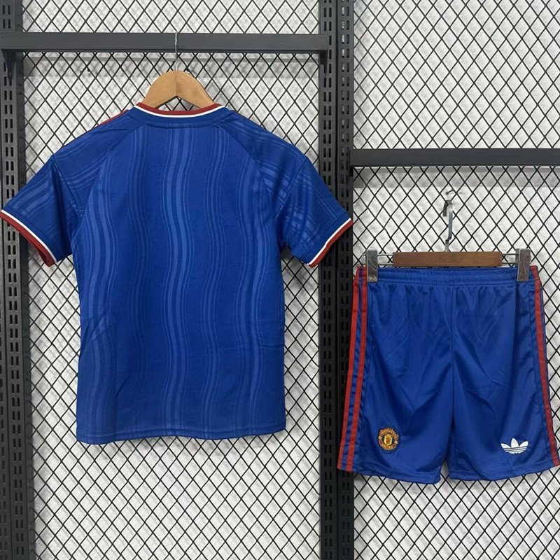 2ª Equipación Manchester United 2026/27 (Kit) - Imagen 2