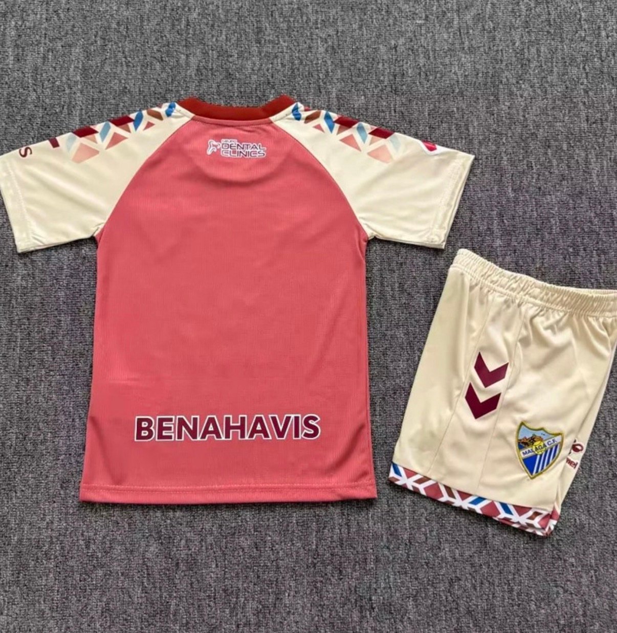 2ª Equipación Málaga 2026/27 (kit) - Imagen 2