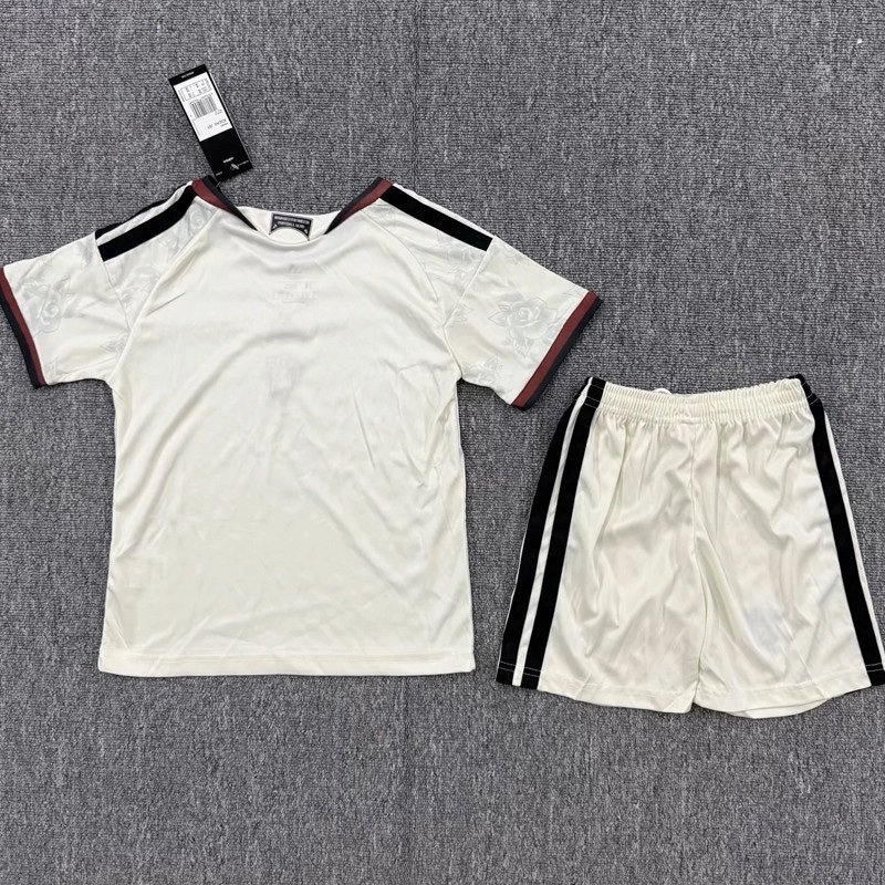 3ª Equipación Manchester United 2026/27 (Kit) - Imagen 2